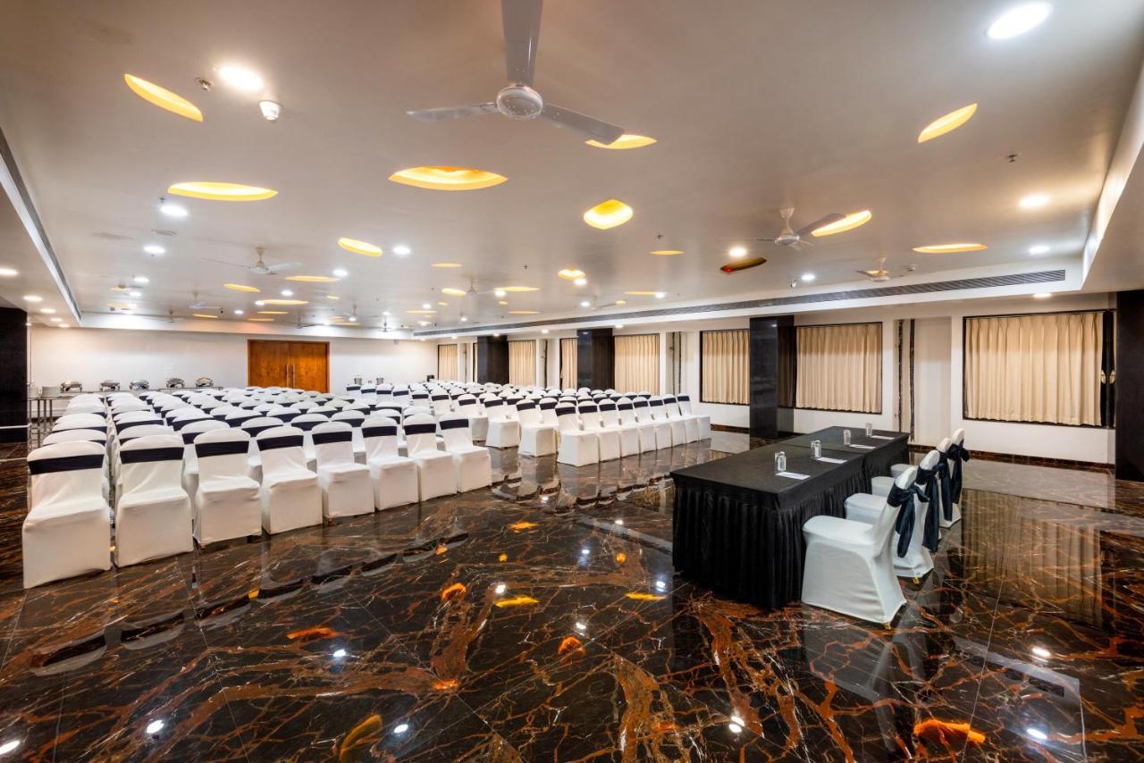 Enrise By Sayaji Aurangabad Hotell Exteriör bild