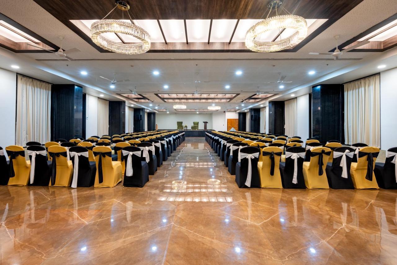 Enrise By Sayaji Aurangabad Hotell Exteriör bild